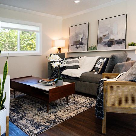 Shares Courtyard Luxury Apt - New! Rockledge Exterior foto
